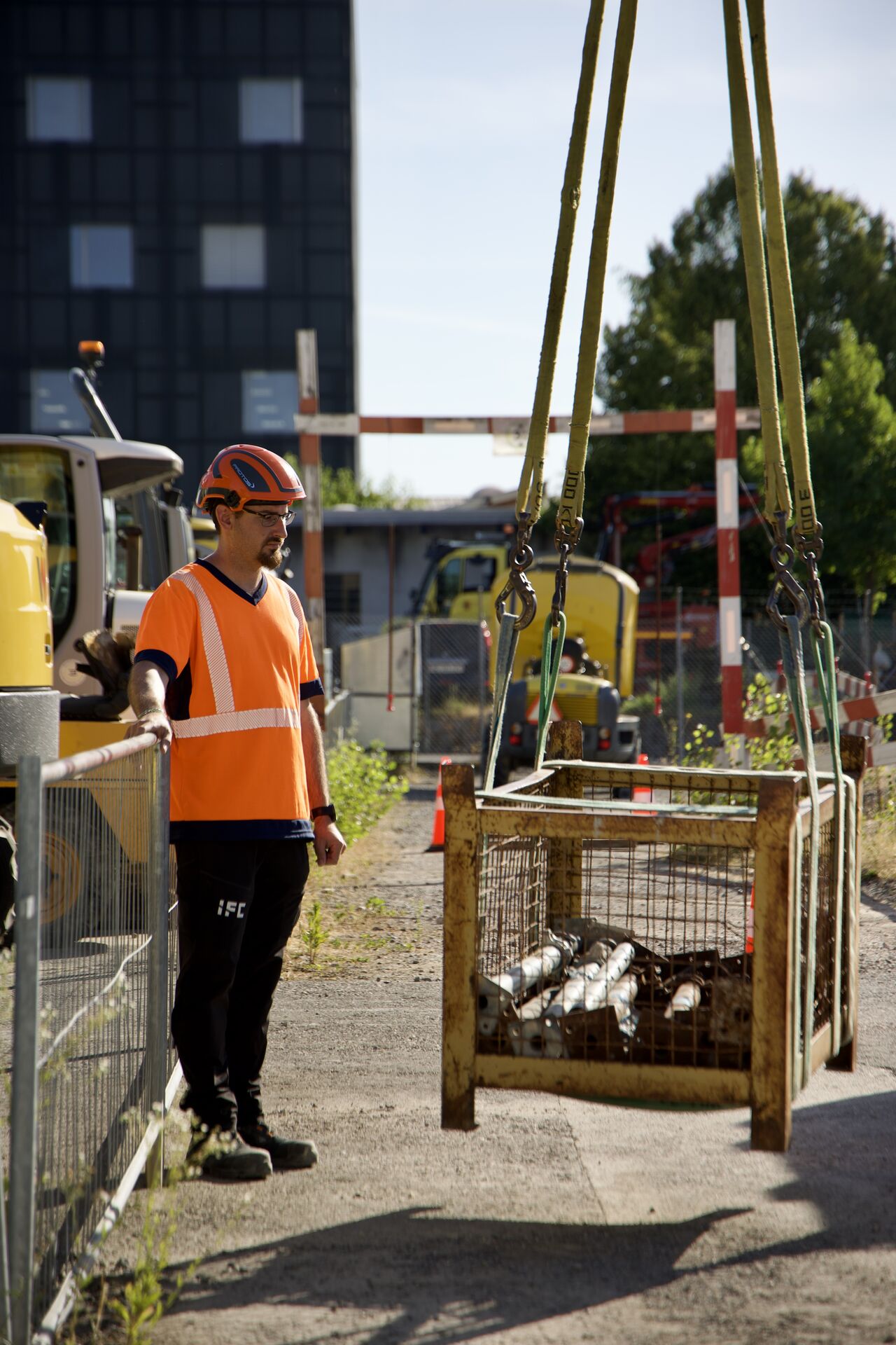 Manœuvre d’une charge avec la grue